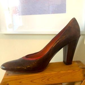 Eileen Shields brown and red heels